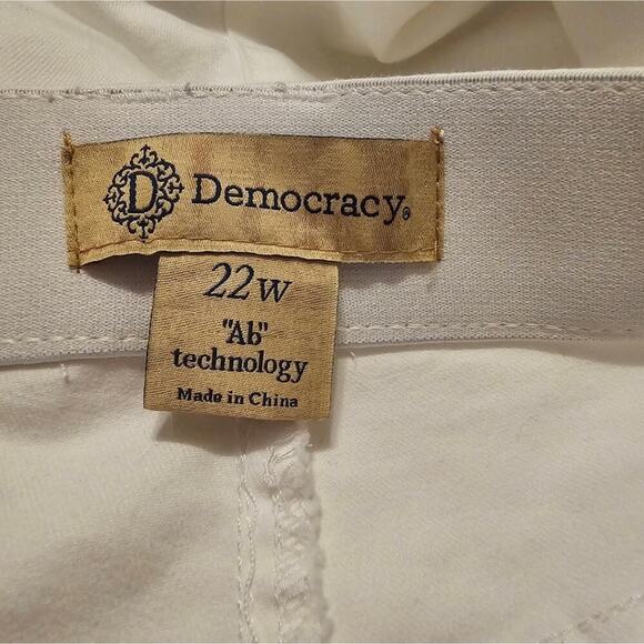 Democracy Ab"solution® White Stretch‎ Bermuda Shorts Plus Size 22W - Picture 6 of 7